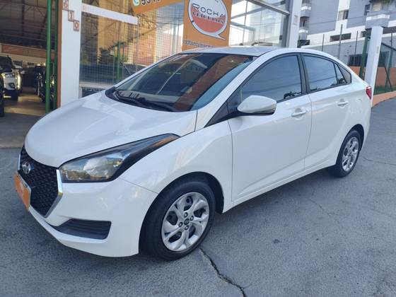 HYUNDAI HB20S 1.6 COMFORT PLUS 16V FLEX 4P AUTOMÁTICO HYUNDAI HB20S 1.6 COMFORT PLUS 16V FLEX 4P AUTOMÁTICO